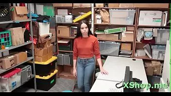 Reproducir El palo de amor hace magia en la raja de la nena cachonda tory bellamy