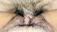 play Mit Sperma gefüllte enge Muschi in intensiven Hündchencremepie